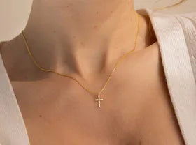 Elegant 18K Plated Cross Necklace