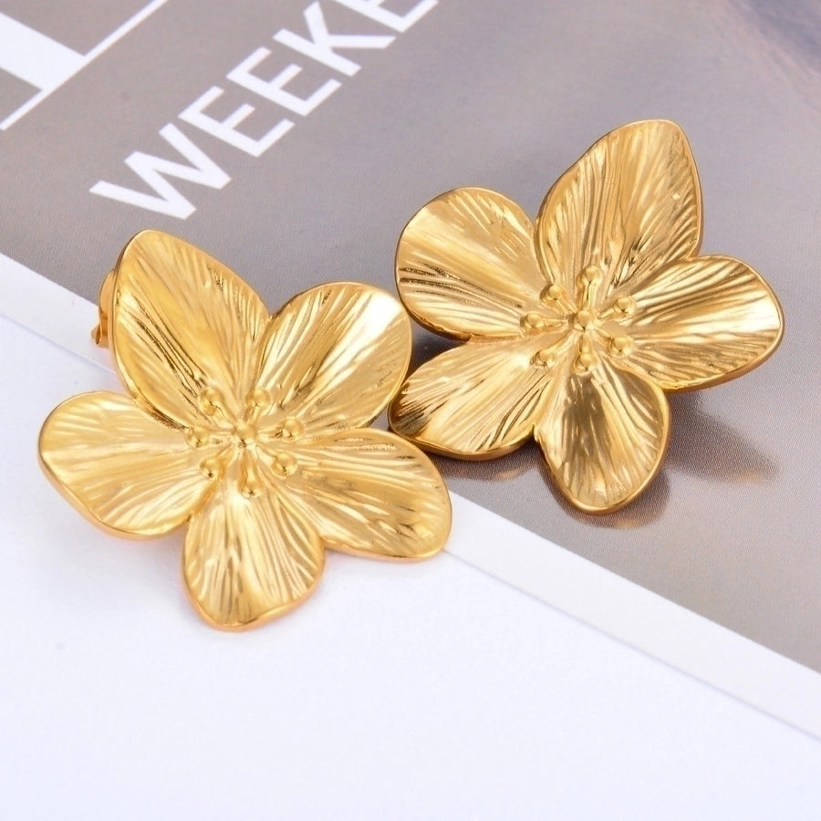 Glam Flower Pearl Ear Studs